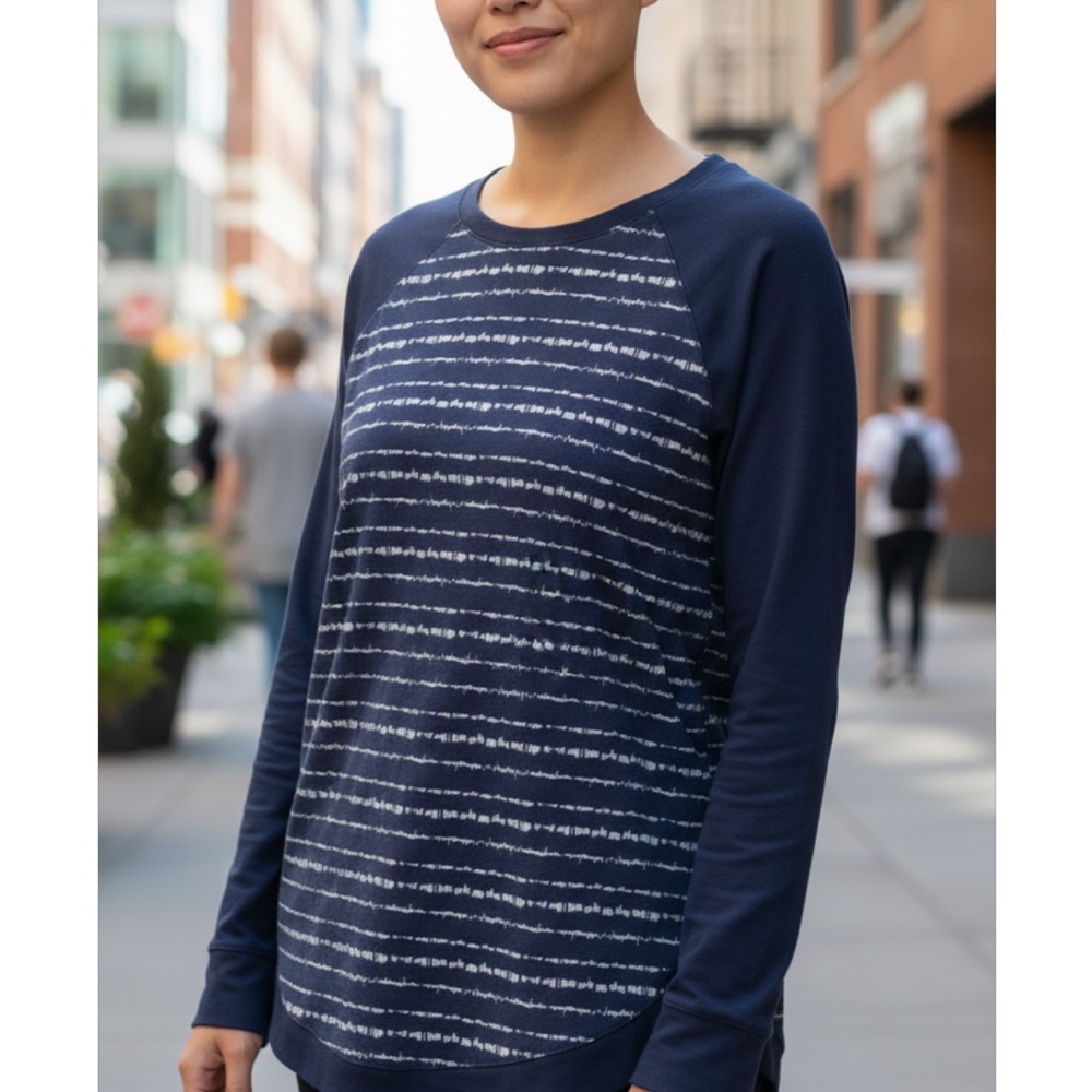 Cuddl Duds Navy and White Striped Sweatshirt